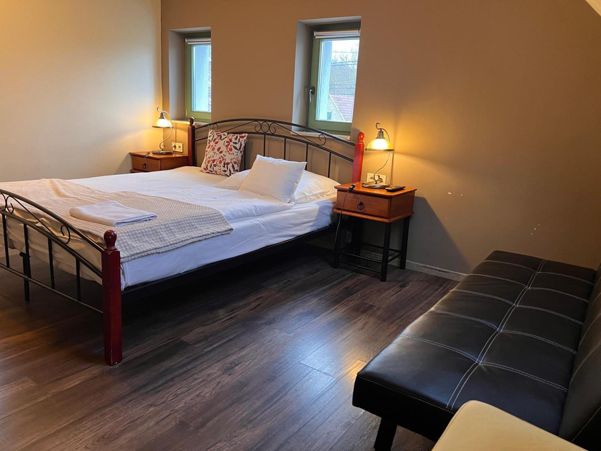Wein&Speiz Fogado Bed & Breakfast Gyorkony Exterior photo