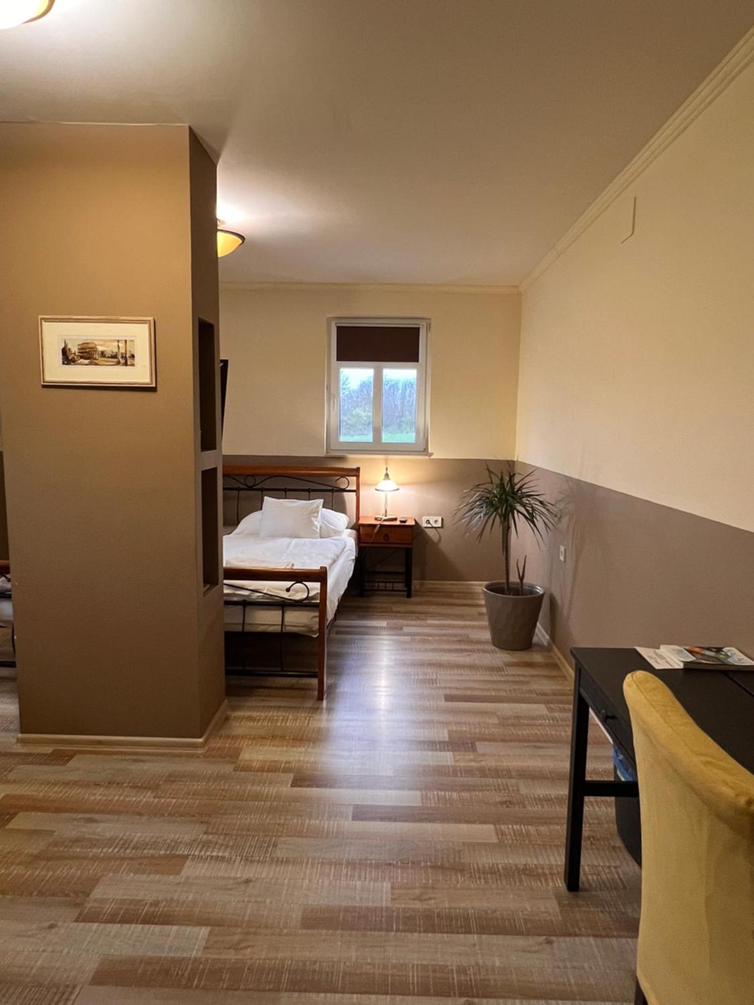 Wein&Speiz Fogado Bed & Breakfast Gyorkony Exterior photo